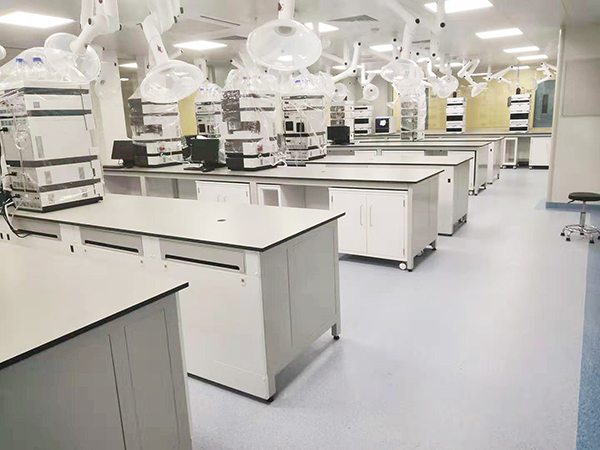 實(shí)驗(yàn)臺(tái)